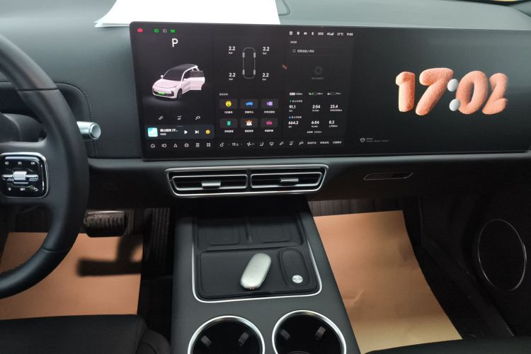 理想汽车 理想L9 2025款 Ultra 智能焕新版中控内饰16