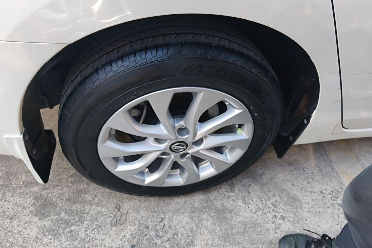 日产 轩逸 2022款 经典 1.6XL CVT豪华版车身外观6008