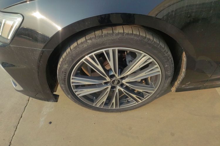 奥迪A6L 2023款 改款 40 TFSI 豪华动感型车身外观6007