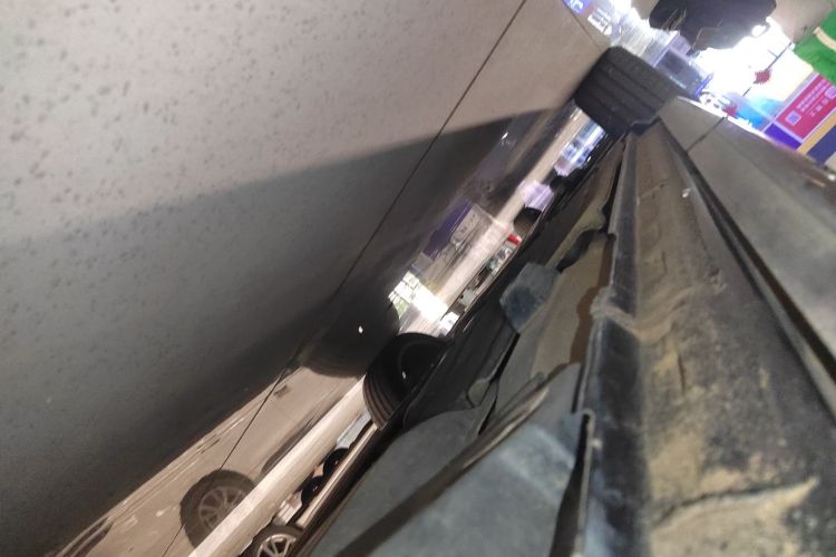 领克01 2021款 2.0TD 四驱暗夜版局部细节9002