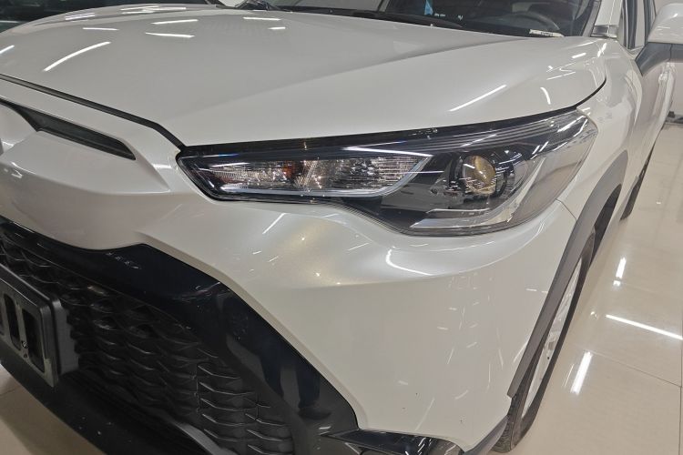 丰田 锋兰达 2023款 2.0L CVT精英版局部细节36