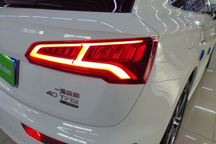 奥迪Q5L 2020款 改款 40 TFSI 荣享时尚型车身外观9