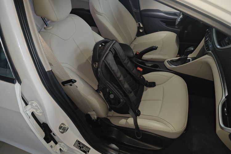 别克 英朗 2019款 15T 双离合互联精英型 国VI局部细节41