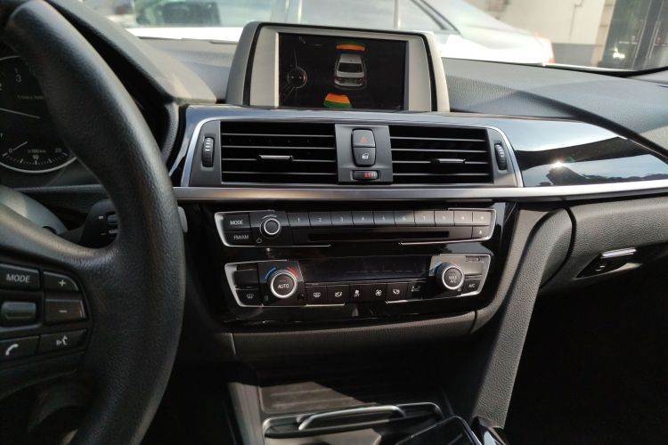 宝马3系 2016款 316Li 时尚型局部细节16