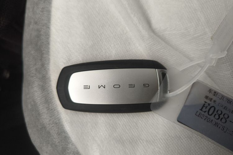 吉利银河 熊猫 2025款 210km 元气熊中控内饰11