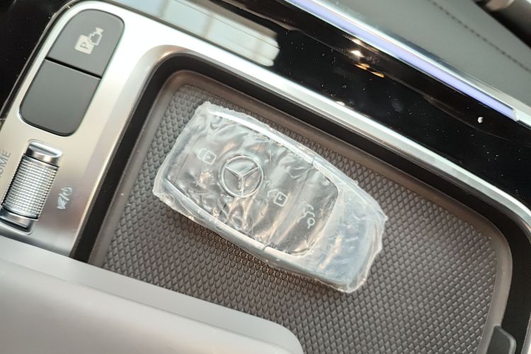 奔驰EQA 2025款 EQA 260中控内饰11