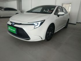 丰田 雷凌 2023款 智能电混双擎 1.8L 豪华版