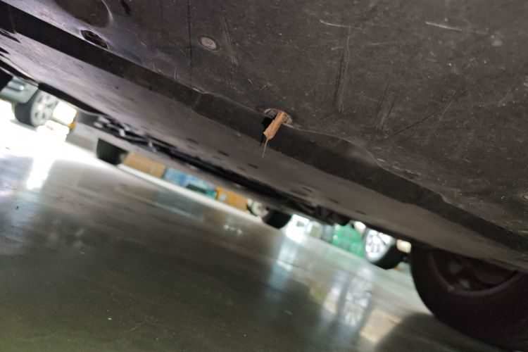 雷克萨斯UX新能源 2020款 300e 纯·悦版局部细节9008