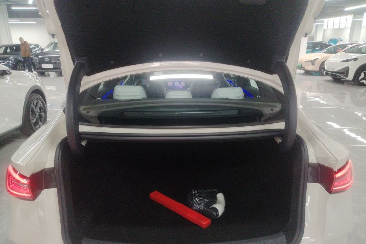 比亚迪 海豹06新能源 2024款 DM-i 80KM尊贵型机舱底盘23