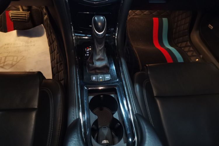 凯迪拉克ATS-L 2017款 28T 时尚型中控内饰18