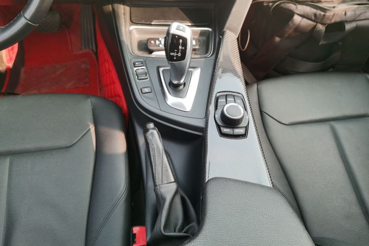 宝马3系 2015款 320Li 超悦版时尚型中控内饰18