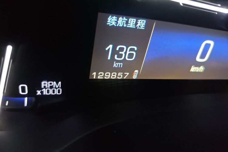 凯迪拉克SRX 2015款 3.0L 精英型中控内饰15