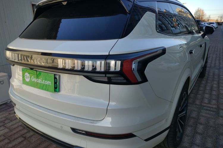 领克09 EM-P 2023款 2.0TD EM-P 远航版PM 七座车身外观9