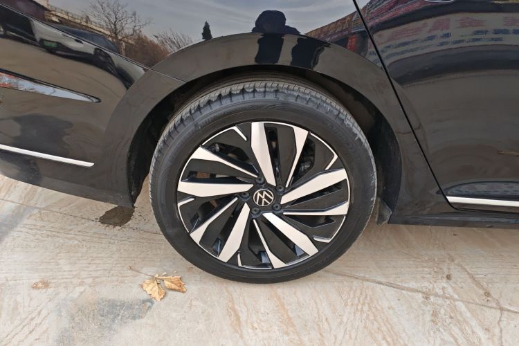 大众 帕萨特 2024款 380TSI 豪华版车身外观6008