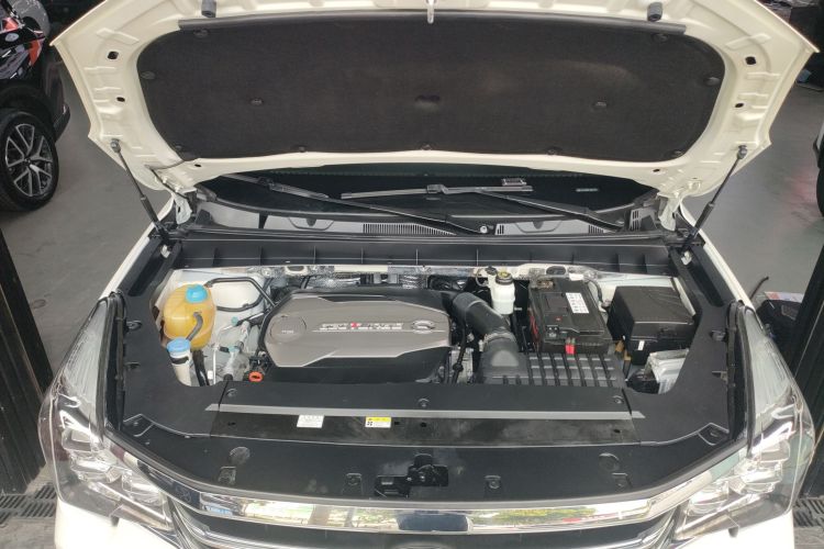 广汽传祺 传祺GS8 2017款 320T 两驱豪华智联版（七座）机舱底盘24