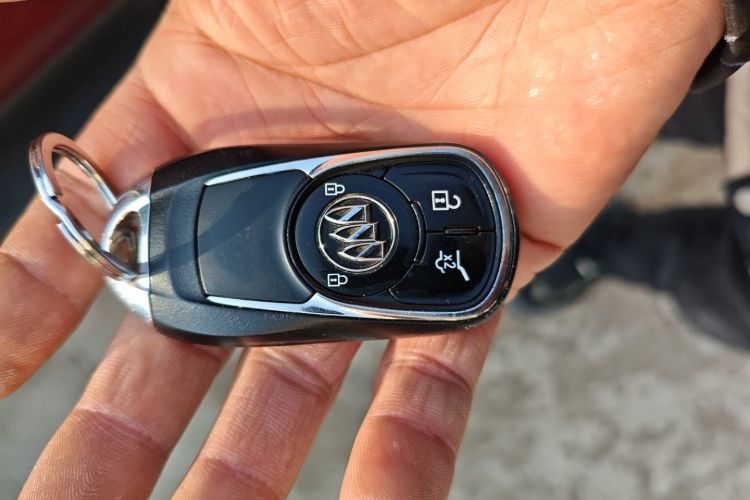 别克 昂科威 2017款 20T 两驱豪华型中控内饰11