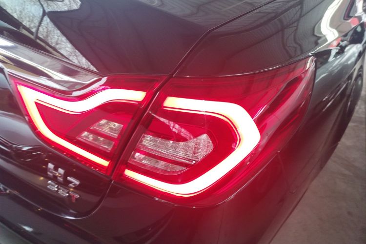 红旗H7 2019款 2.0T 旗舰版车身外观6002