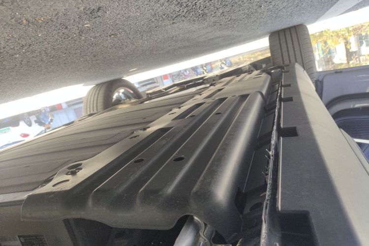 比亚迪 唐新能源 2025款 DM-i 115KM 尊贵型局部细节9002