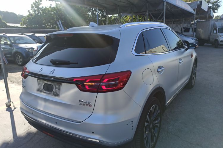 红旗HS5 2019款 2.0T 智联旗领四驱版车身外观7