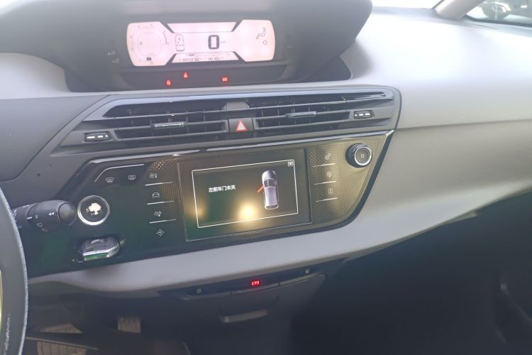 雪铁龙 C4 PICASSO 2015款 1.6T 时尚型 5座局部细节16