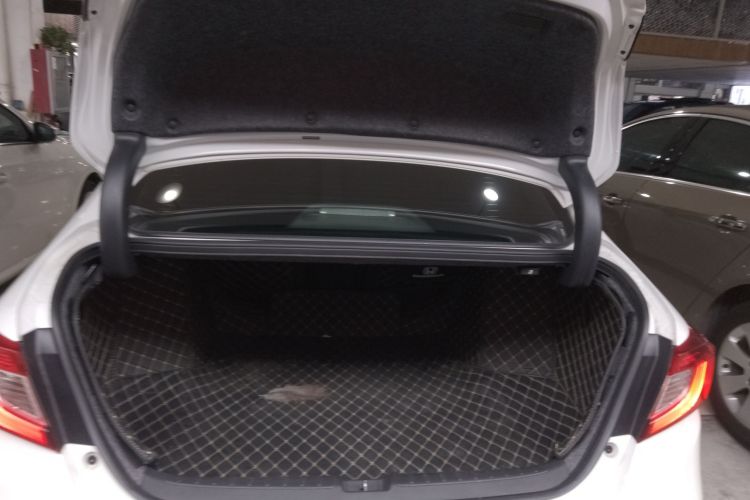 本田 雅阁 2018款 260TURBO 精英版 国VI中控内饰23