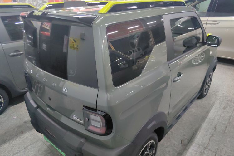 吉利银河 2025款 210km 熊猫卡丁车身外观7