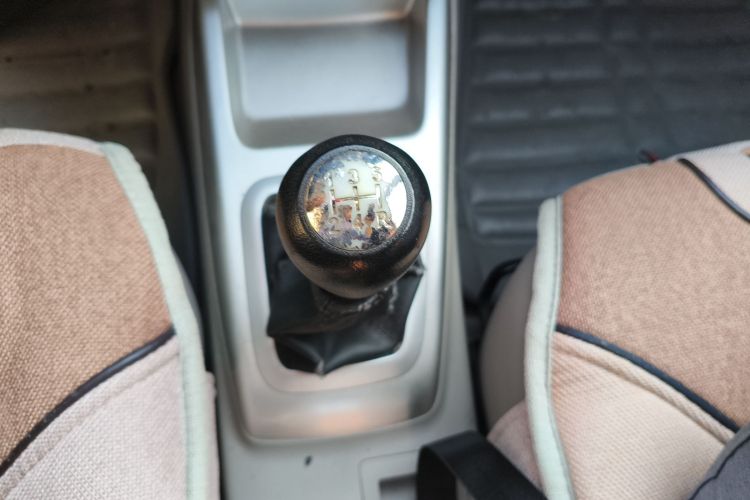 长安 悦翔V3 2015款 1.4L 手动美满型 国IV中控内饰18