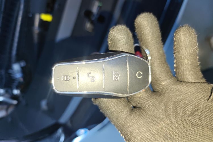 比亚迪 秦L 2024款 DM-i 80KM领先型中控内饰11