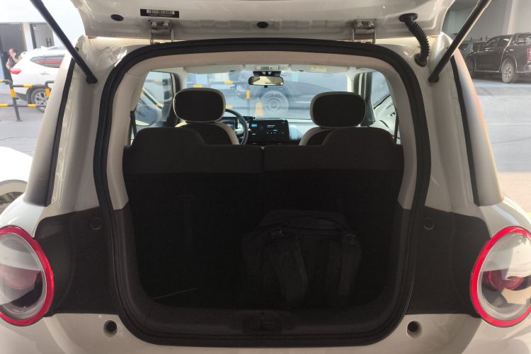 长安启源 长安Lumin 2023款 301km 蜜沁款机舱底盘23