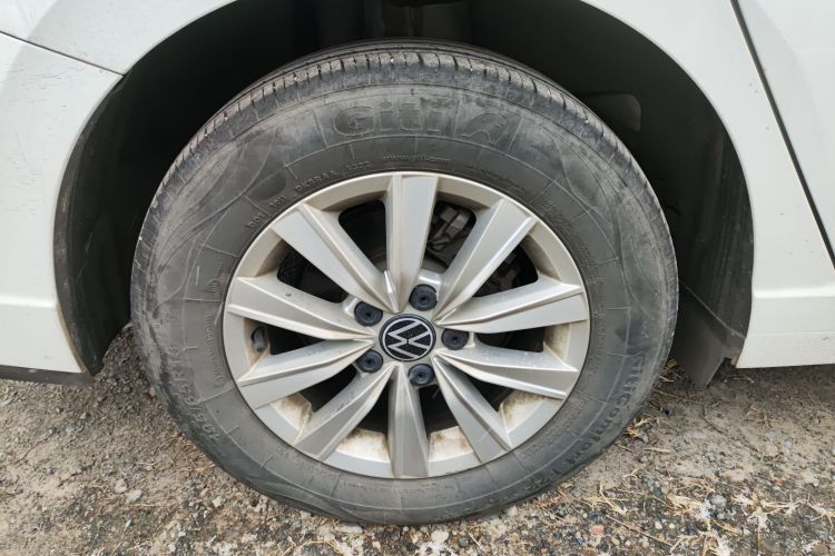 大众 朗逸 2023款 改款 1.5L 自动得逸版车身外观6008