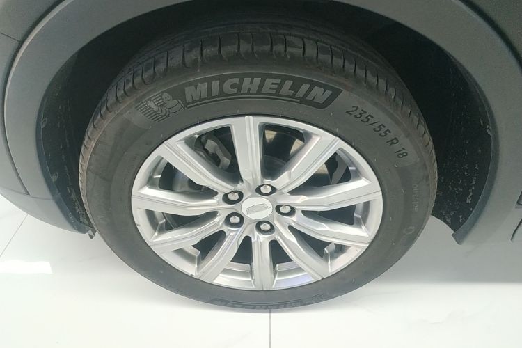 凯迪拉克XT4 2020款 28T 两驱领先型车身外观6007