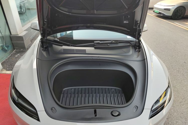 特斯拉 Model 3 2023款 长续航全轮驱动版机舱底盘24