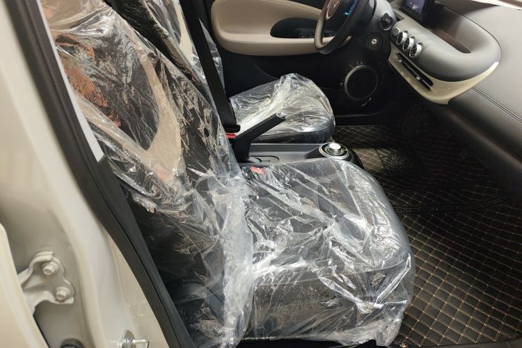 五菱汽车 五菱缤果 2024款 203km 轻享款中控内饰41