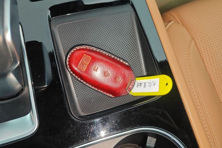 理想汽车 理想ONE 2021款 增程6座版中控内饰7001