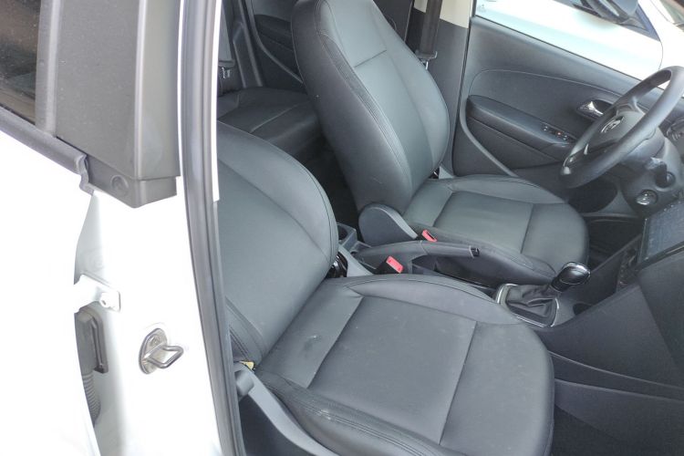 大众 Polo 2016款 1.4L 自动风尚型局部细节41