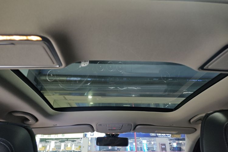 奔驰C级 2021款 C 200 L 时尚型运动版中控内饰22