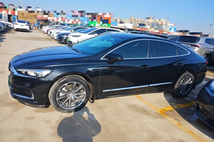 别克 君越 2022款 652T 豪华型车身外观4