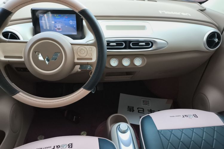 五菱汽车 宏光MINIEV 2025款 四门版 进阶款中控内饰16