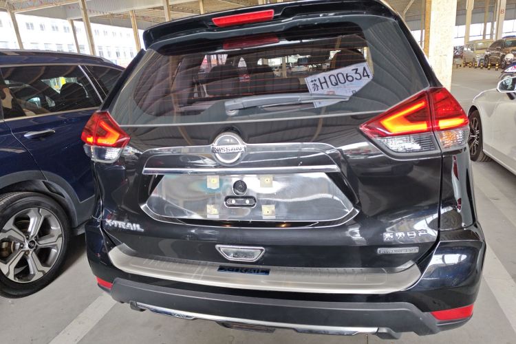 日产 奇骏 2019款 2.0L CVT智联舒适版 2WD车身外观6