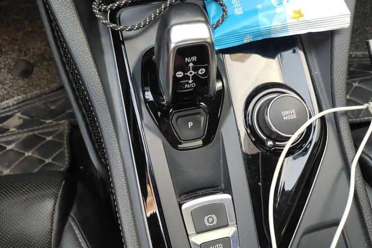 领克03 2021款 2.0TD 自动劲 冠军版中控内饰18