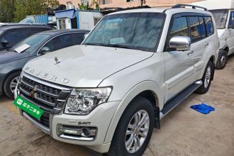 三菱 帕杰罗（平行进口） 