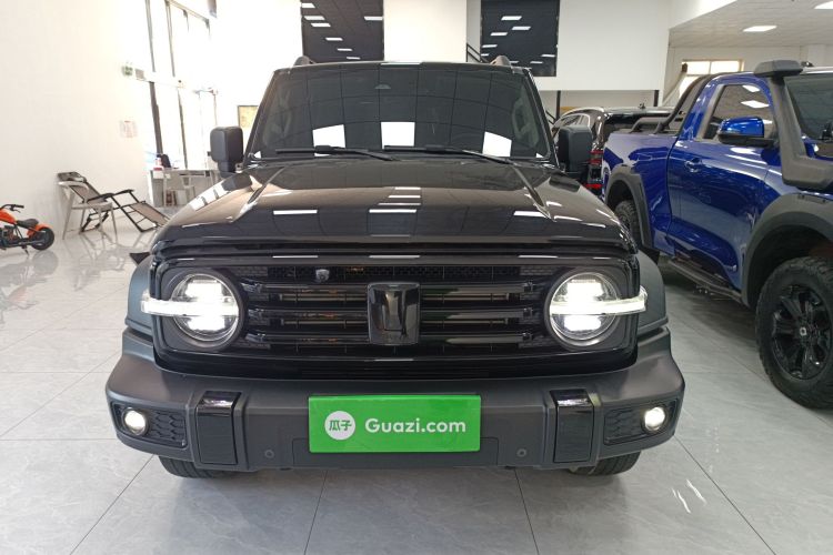 坦克300 2021款 越野版 2.0T 挑战者车身外观2