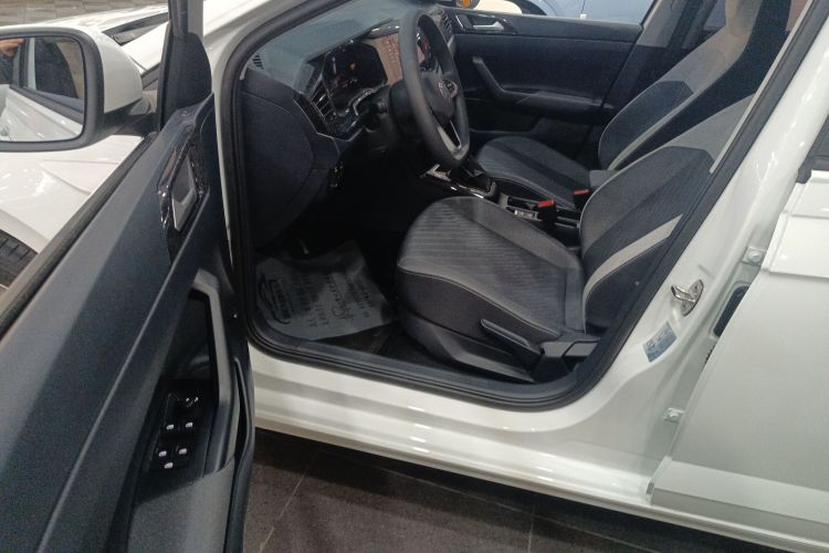 大众 朗逸 2025款 新锐 1.5L 出众新逸版中控内饰20