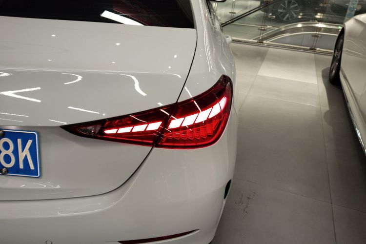 奔驰C级 2022款 改款 C 200 L 运动版车身外观6003