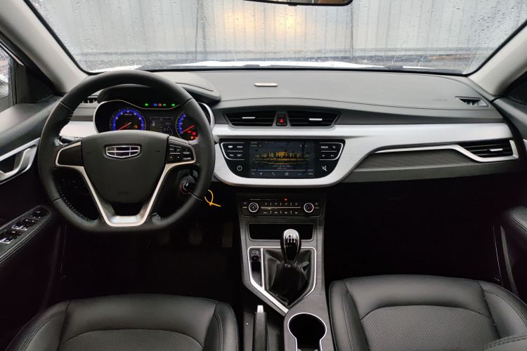 吉利汽车 远景 2020款 改款 1.5L 手动亚运版中控内饰12