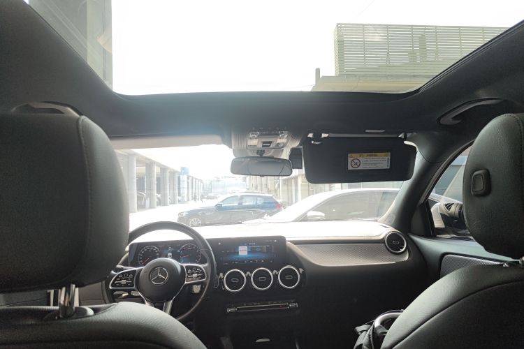 奔驰GLA 2022款 改款二 GLA 200局部细节22