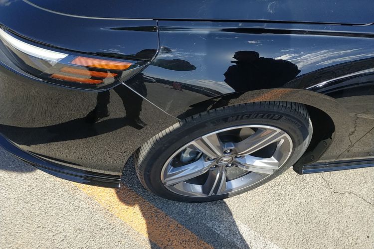 本田 雅阁 2023款 260TURBO 卓越版车身外观6007