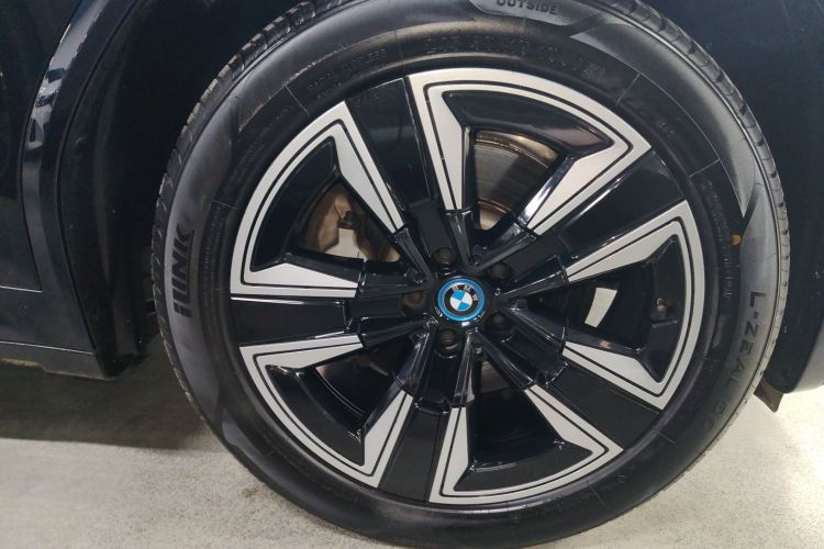 宝马iX3 2022款 领先型车身外观6007