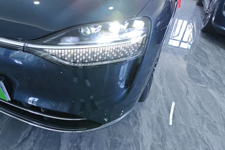 鸿蒙智行 问界M9 2025款 增程 Ultra版 52kWh 6座版局部细节36