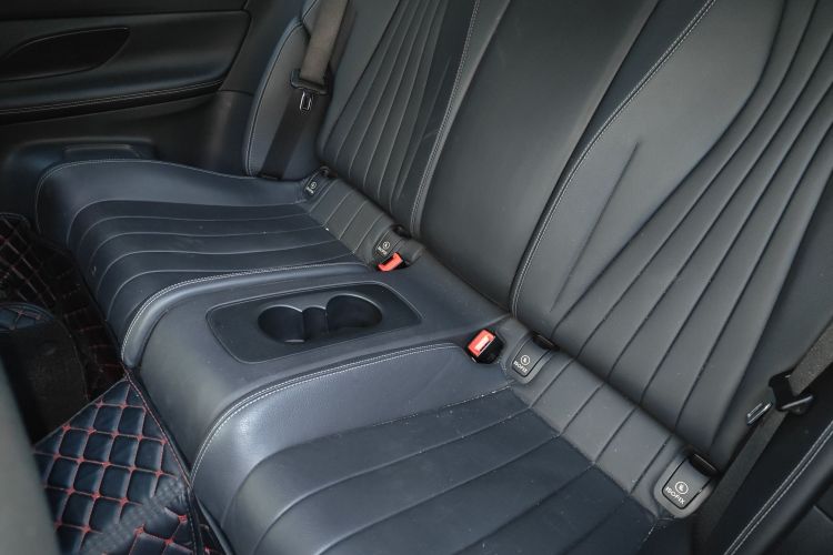 奔驰E级(进口) 2020款 E 260 轿跑车中控内饰7004